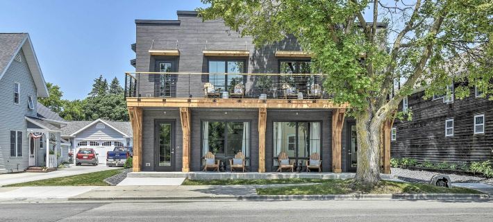 Elkhart Lake Townhome - 3 Mi to Road America! Hotels in Sheboygan County