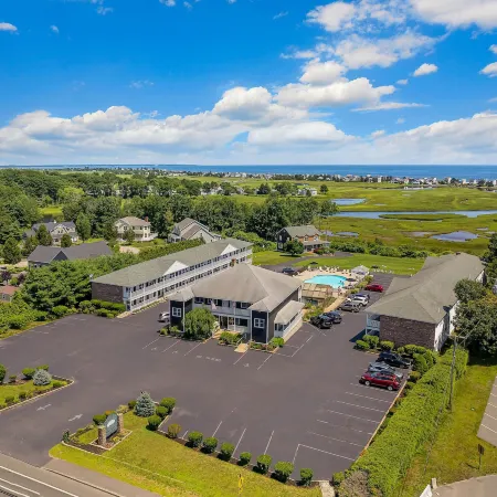 Mariner Resort