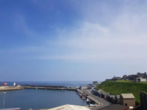 House by the Harbour - NC500 Route Hotels in Wick