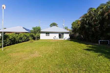 5040 House · Pristine and Peaceful Home - Beautiful View