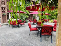 The Latch Inn Hotels near Panorama Recreation