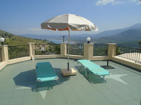 Irida Отели в г. Almyrida