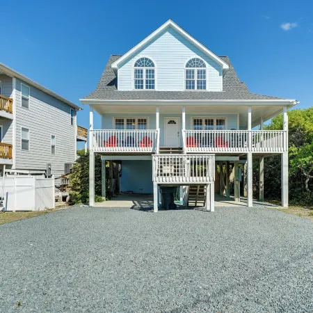 Topsail Beach Vacation Rental: Idyllic Ocean Views