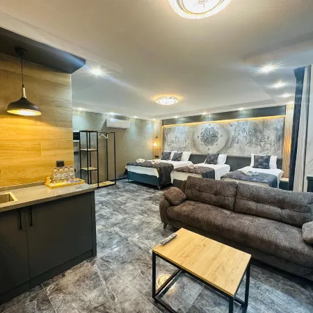 Tikir House