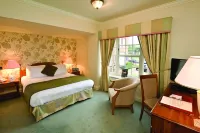 Le Strange Arms Hotels in Dersingham