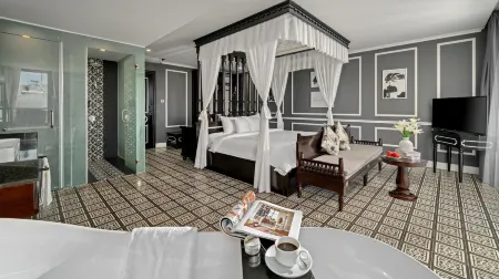 Hotel Del Luna Boutique