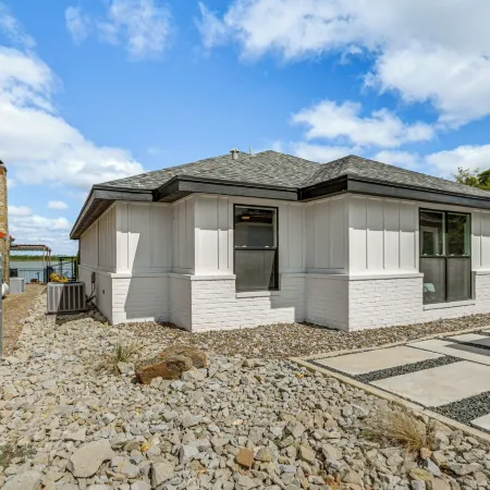 Lakefront Home w/ Dock & Patio in San Angelo!