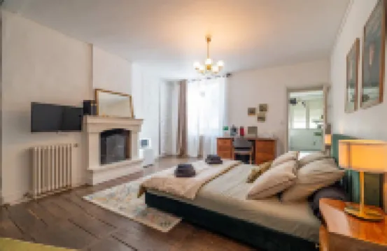 貝拉克的Les Suites公寓