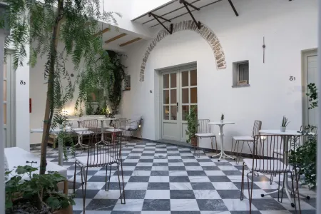 Endotera Chios Apartments