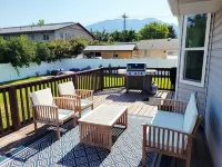 The Comfy Rambler- 6 bd 3 bath House