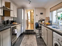 Bwthyn Llechi (Slate Cottage)
