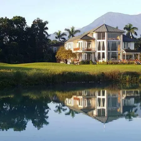 Water Paradise Villa Отели рядом с достопримечательностью «Железнодорожная станция Shoufeng»