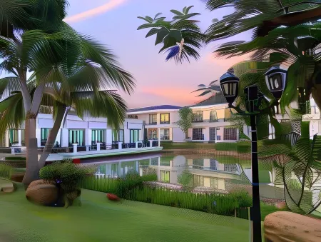 Dad Resort Отели рядом с достопримечательностью «Ho Quoc Temple»