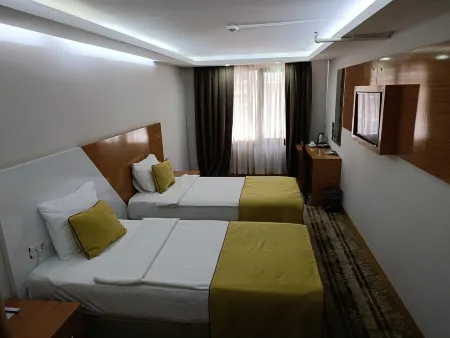 Bulvar Hotel