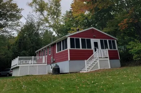 Taigh Loch - Lakes Region Retreat!