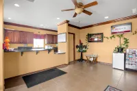 OYO Hotel Valley View TX, I-35 Hotels in Valley View