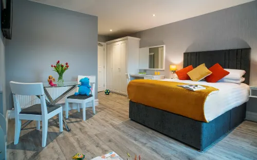 Nannys Hotels in Navan