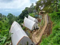 Selayang Olivehill - Luxury Glamping in the Forest Hotels in Cicurug