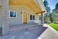 Modern Show Low Home w/ BBQ & Fire Pit! - 3-نجوم
