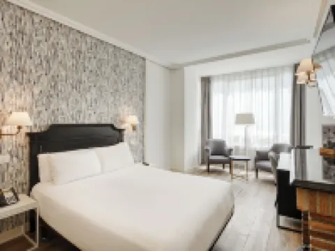 Sercotel Hotel Europa Hotels near Beach of La Concha