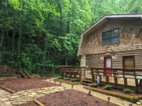 Honey Bear Hideaway spacious private intown pets