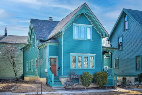 Stunning Brewers Hill Retreat with 2 bedrooms & 1 bath
