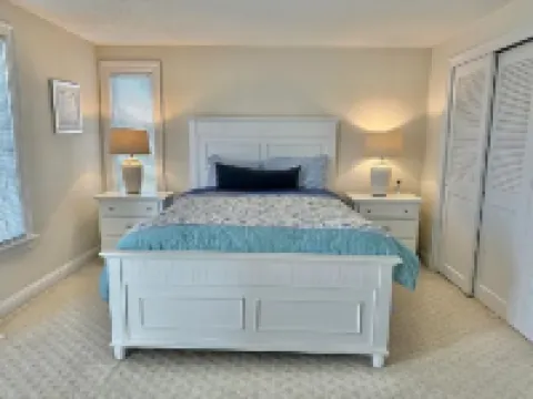 Oceanfront 3Br Condo. Visit Hyannis for Your Cape Holiday! 1600 sq ft Home!
