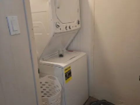 Hacienda de Horacio a 3 bedroom w/2 king beds, private patio and parking. โรงแรมในMesilla