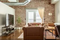 Luxury Downtown Indianapolis 1Br Prime Walkable Location