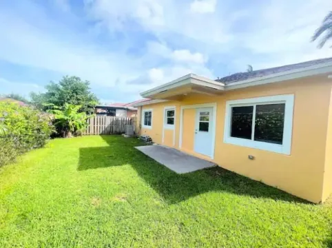 Homestead Green retreat