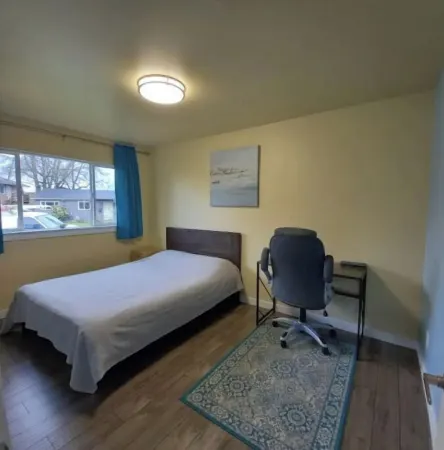 "Cozy Private Home in the Heart of Beaverton "