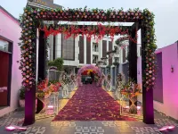 Hotel Opal Courtyard