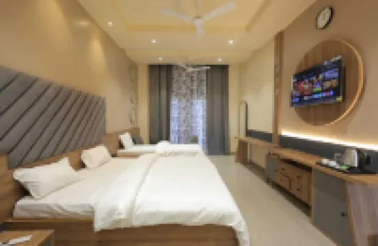 Hotel Black Harbour Hotels in Bharatpur