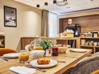 Résidence Odalys le Mont d'Auron Hotels in Auron