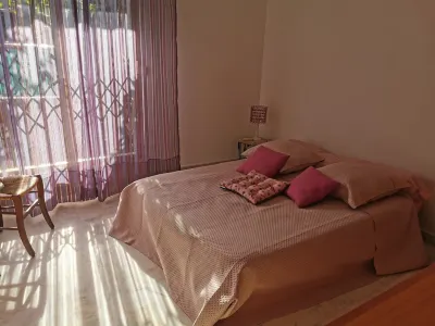 à 5 Minutes à Pied de la mer Hotels in Cap d'Antibes