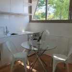 1 BR unit with leafy outlook & dedicated workspace Hotels in Glebe