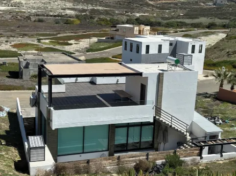 2-bedroom estate in La Salina, Ensenada with Pool, WiFi, AC. Relax and enjoy