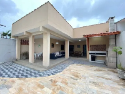 Casa Pazim Itanhaém - Swimming pool, relaxation and close to the beach!