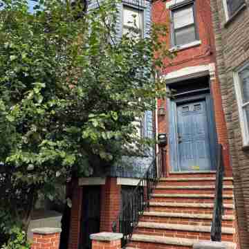 2-bedroom garden apartment in Town house in Jersey City with AC, WiFi Hotel Exterior