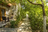 Doga Apartments