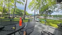 Cozy, quiet, and Lakefront Cottage in phenomenal Gravois Mills with AC, WiFi