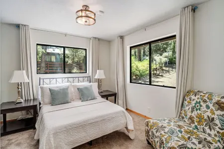 Charming Cabin Getaway Pine Mountain Club