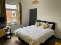 Quirky / Cosy Self Contained Two Bed Home - County Durham Hotels in Ferryhill