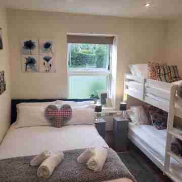 Beautiful, Stylish and Unique 1 bedroom flat Rooms