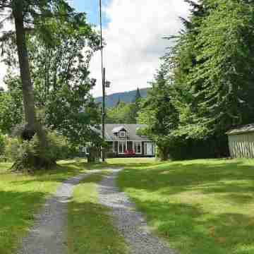 Coastal Hideaway Private Suite Hotel Exterior