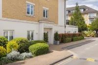 Duplex Flat near Heathrow 西德雷頓站附近的飯店