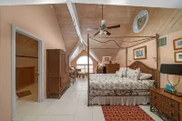 Private Villa within a Luxurious & Gated Estate near world-class fishing/boating