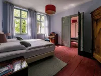 Spend the night in a monument, heavenly bed in the middle of the old town Hotels in Halberstadt