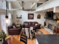 Charming 2-bedroom house with AC, WiFi in the Sky Valley Country Club.