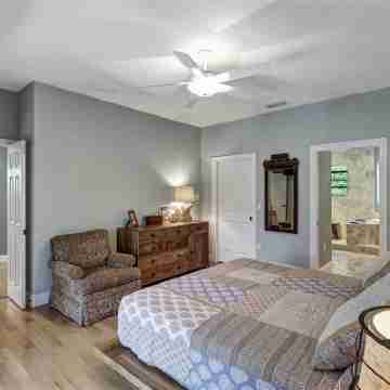 Sarasota's Luxury Oasis Rooms